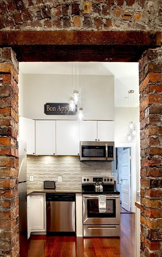 Newly Renovated Historic Savannah Townhome! Esterno foto