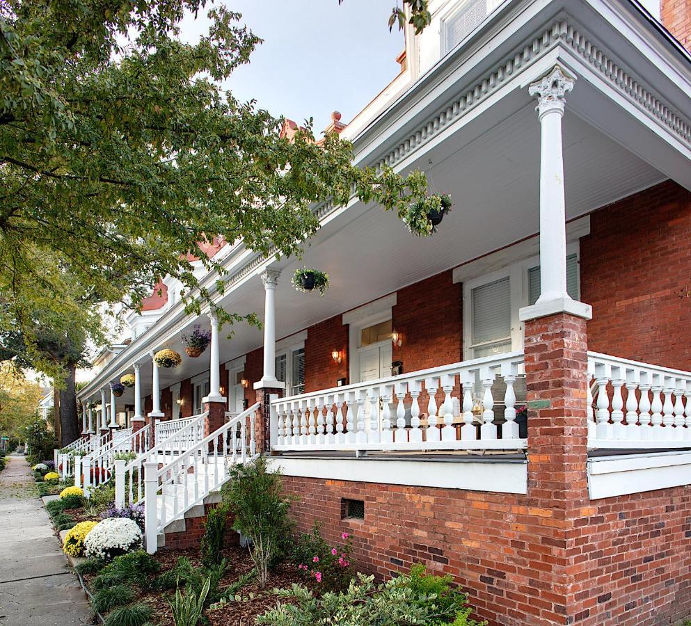 Newly Renovated Historic Savannah Townhome! Esterno foto
